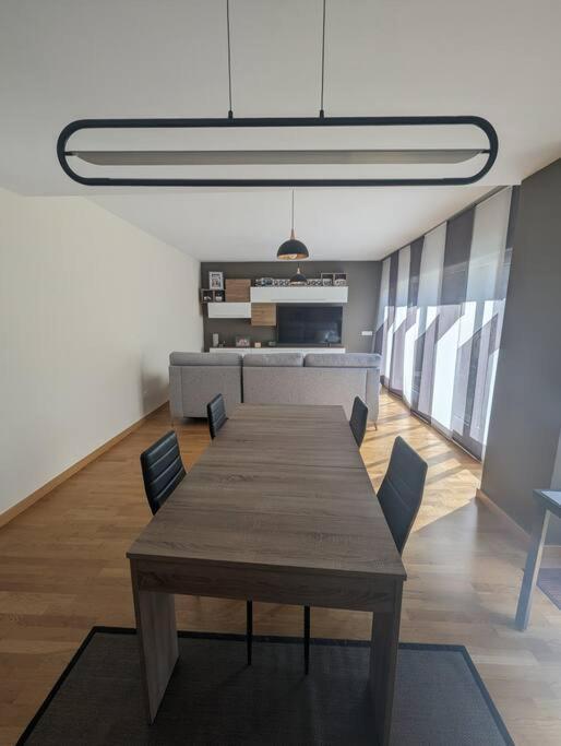 Apartmán Piso Completo Y Moderno, Burgo Exteriér fotografie